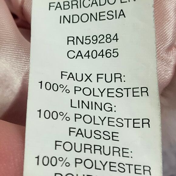 Toddler Girls Faux Fur Shrug w/ Rhinestone Button - Pink - Size 2T‎ - Picture 4 of 7